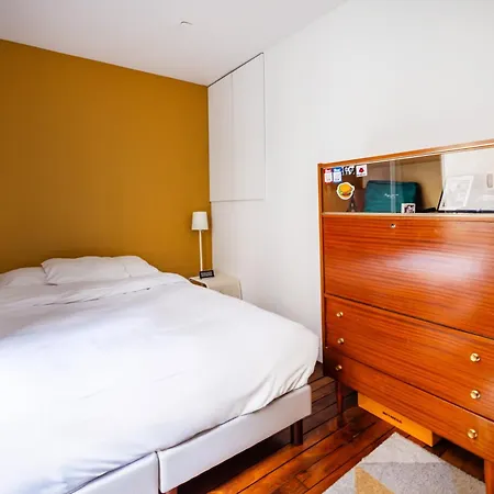 Canal St Martin Valmy Appartement